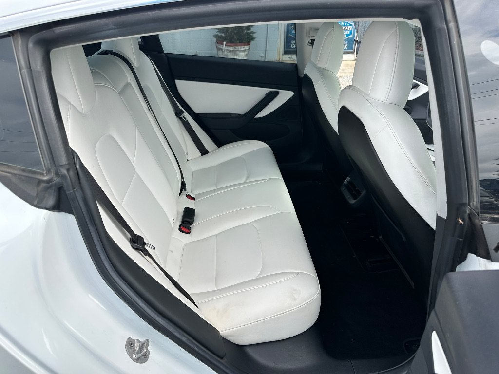 Used 2018 Tesla Model 3 Long Range AWD/4WD image 9