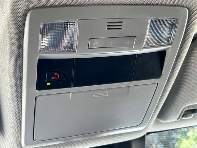 Certified 2023 Toyota Tacoma SR AWD/4WD image 18