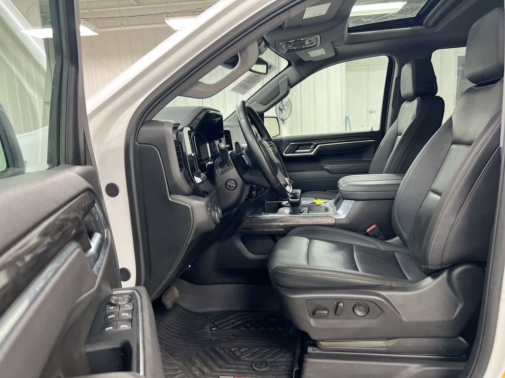Certified 2025 Chevrolet Silverado 1500 LTZ w/ LTZ Premium Package image 21