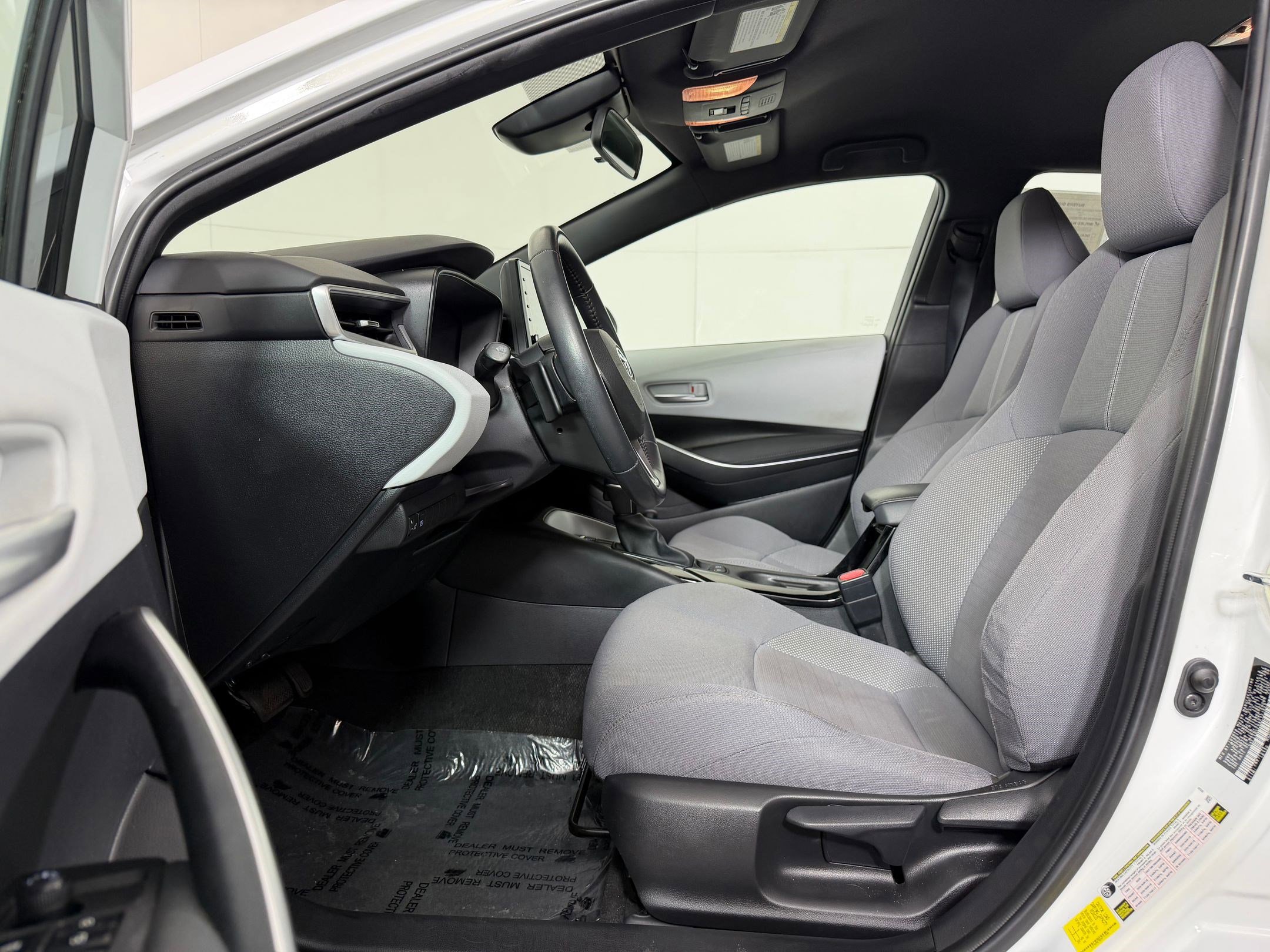 Used 2022 Toyota Corolla SE FWD image 4