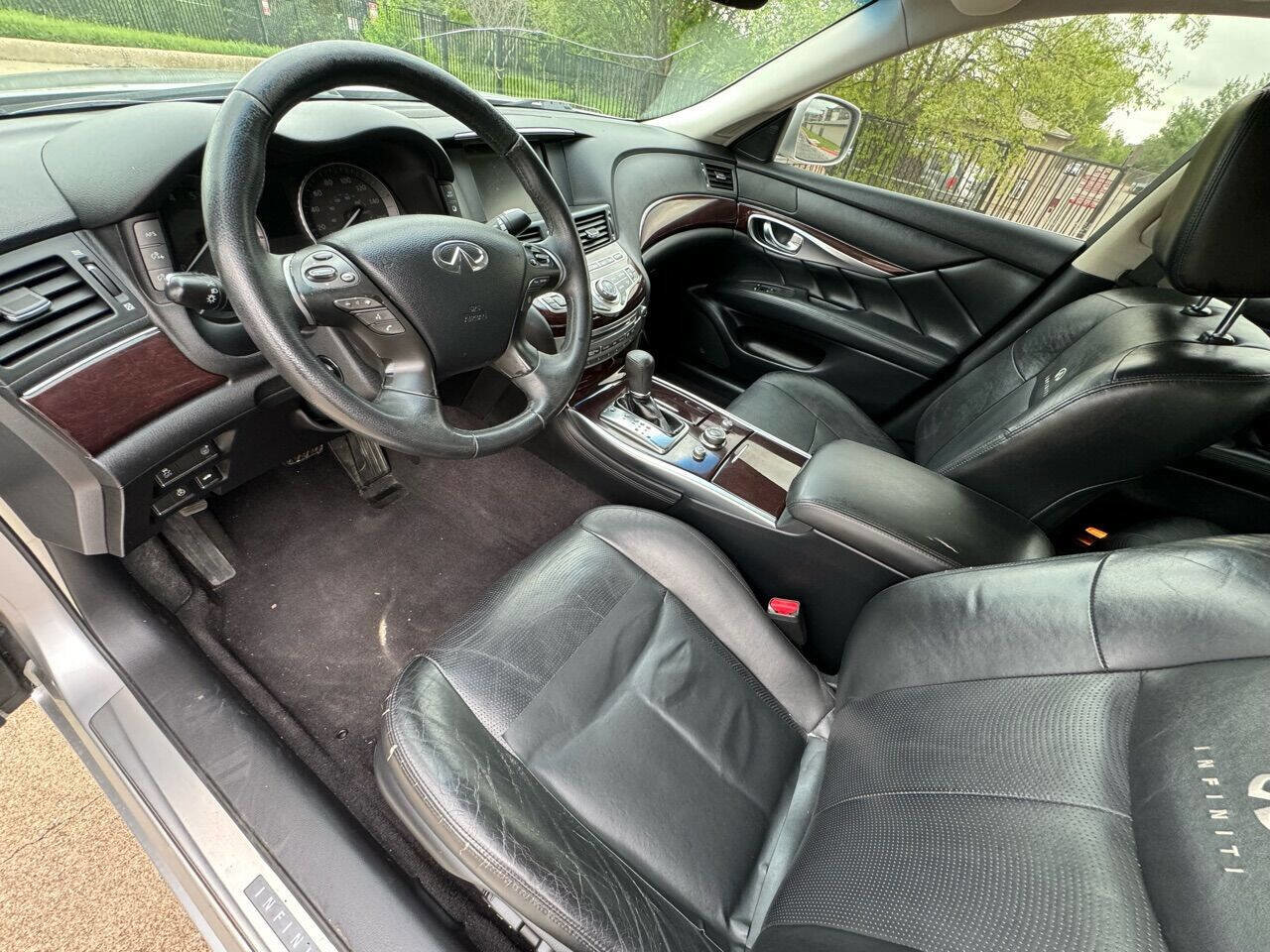 Used 2011 INFINITI M37 w/ Premium Pkg RWD image 11