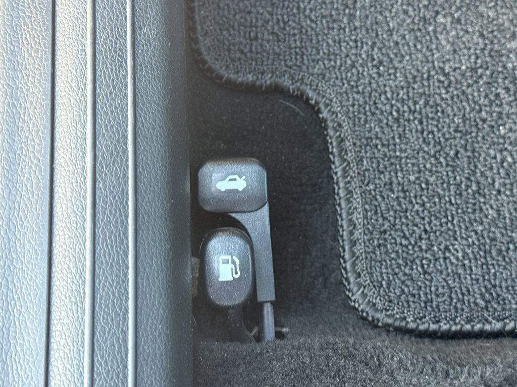 Used 2019 Kia Forte LXS image 25