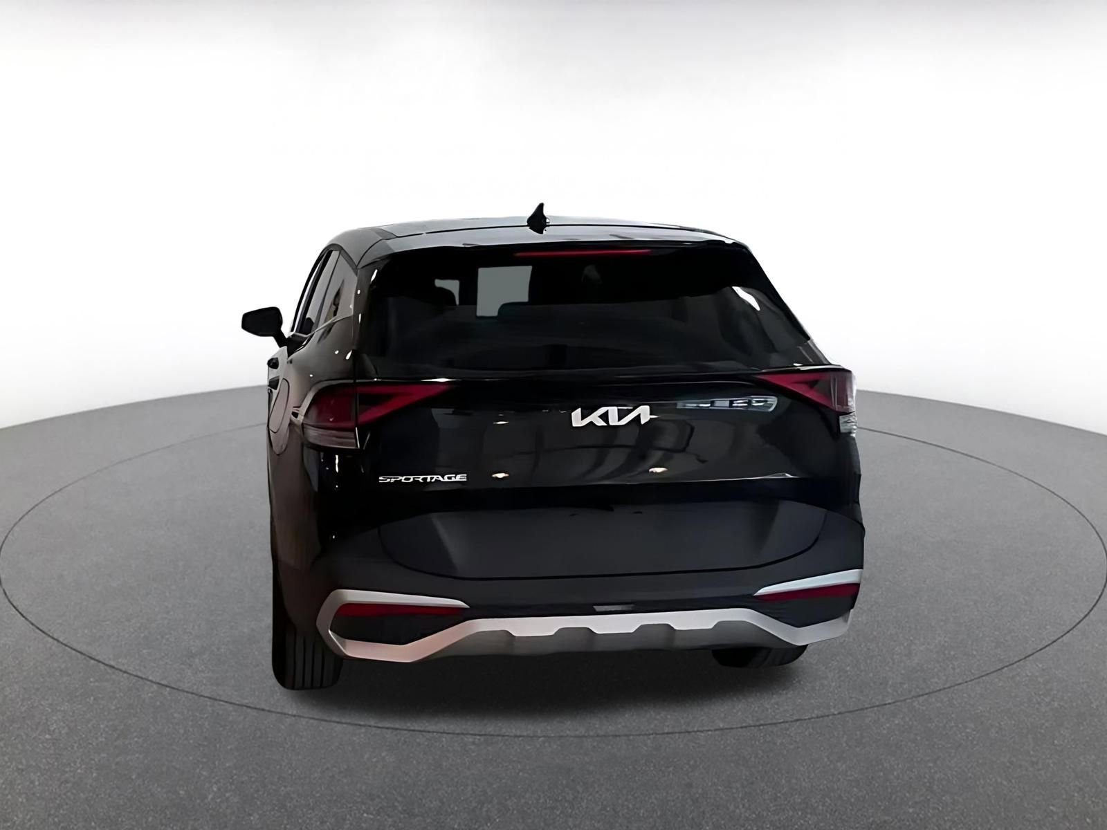 Used 2025 Kia Sportage LX image 11