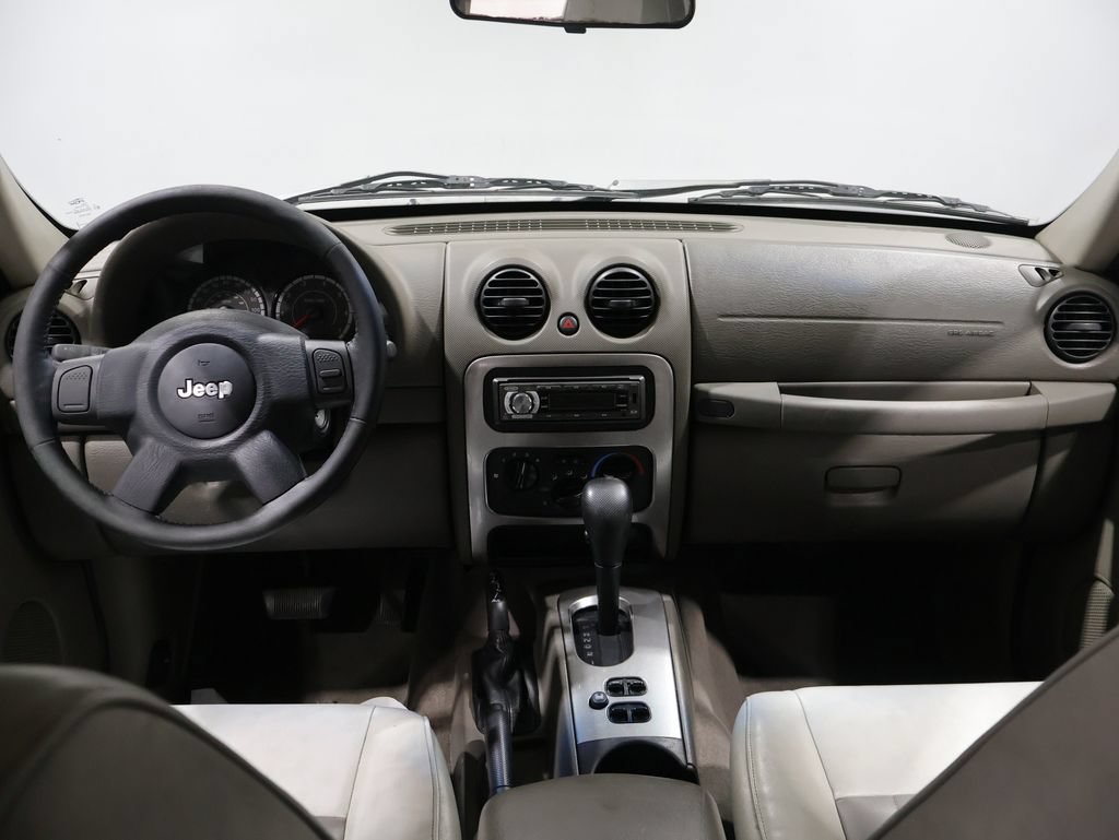 Used 2007 Jeep Liberty Sport AWD/4WD image 16