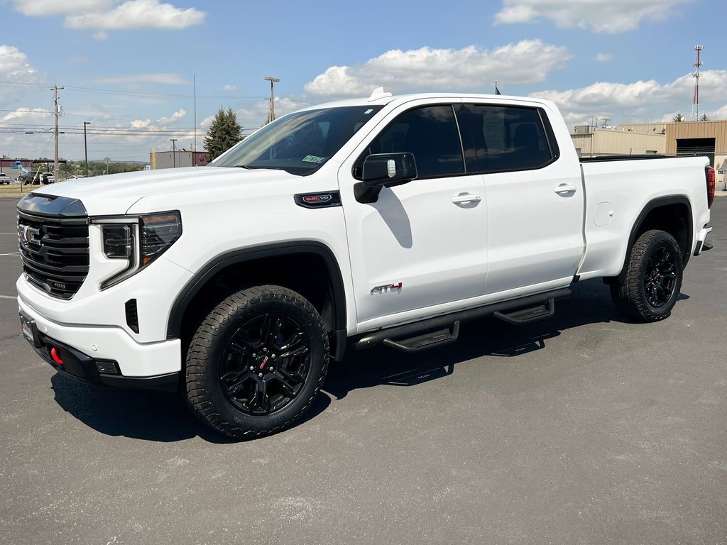 Used 2024 GMC Sierra 1500 AT4 image 13