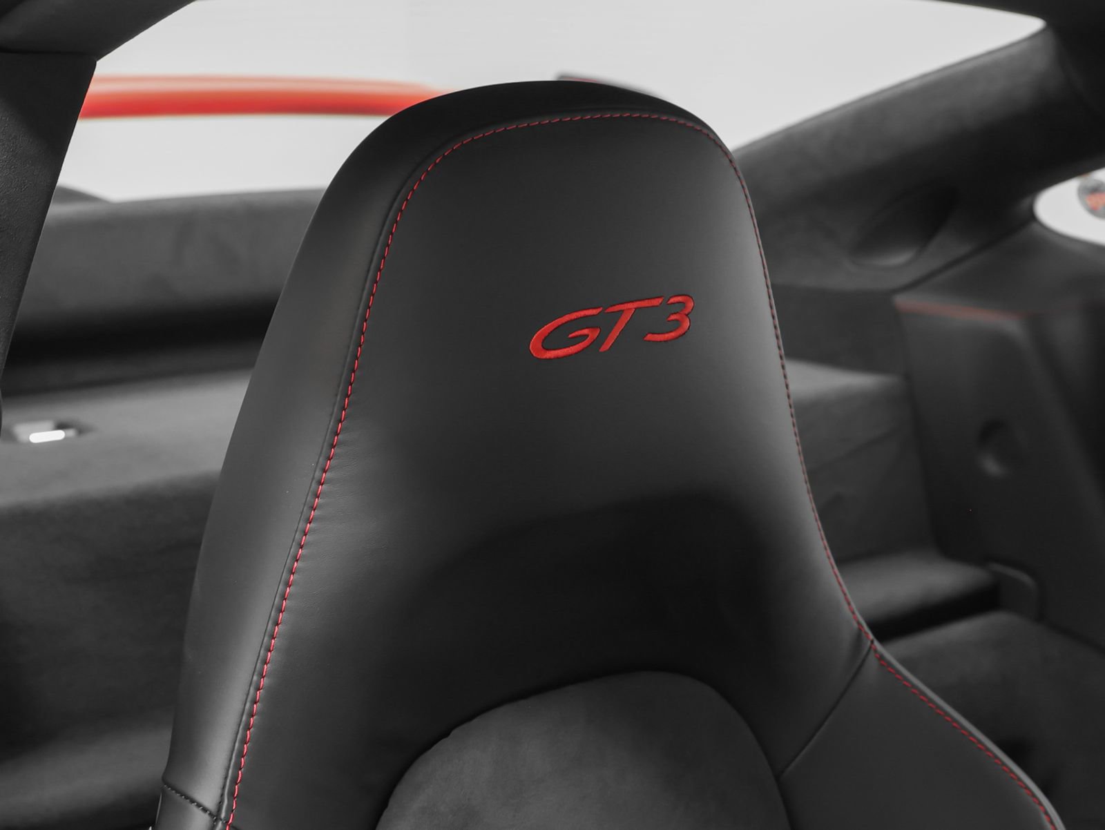 Certified 2018 Porsche 911 GT3 image 33