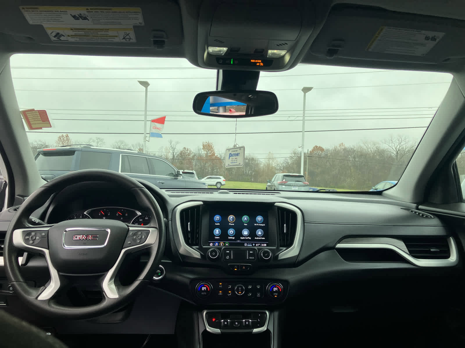 Used 2022 GMC Terrain SLE w/ Driver Convenience Package image 35