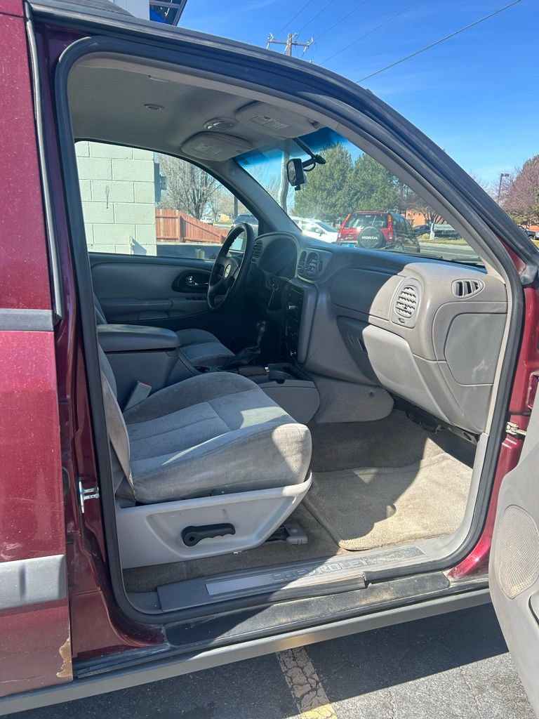 Used 2005 Chevrolet TrailBlazer LS w/ LS Preferred Equipment Group image 9