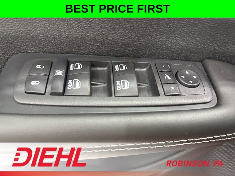 New 2026 Chrysler Pacifica Limited AWD/4WD image 27