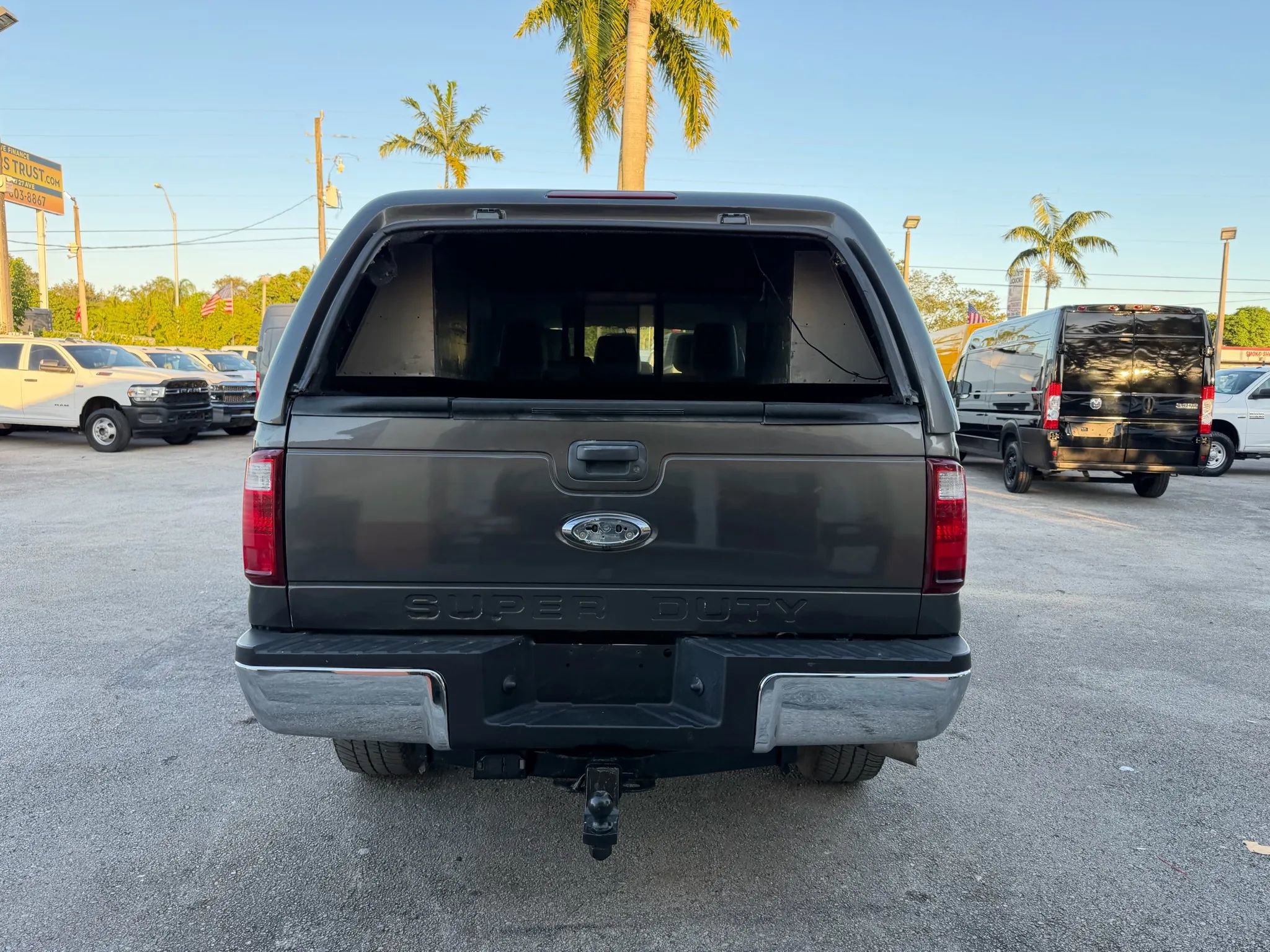 Used 2015 Ford F350 Lariat w/ Lariat Ultimate Package image 4