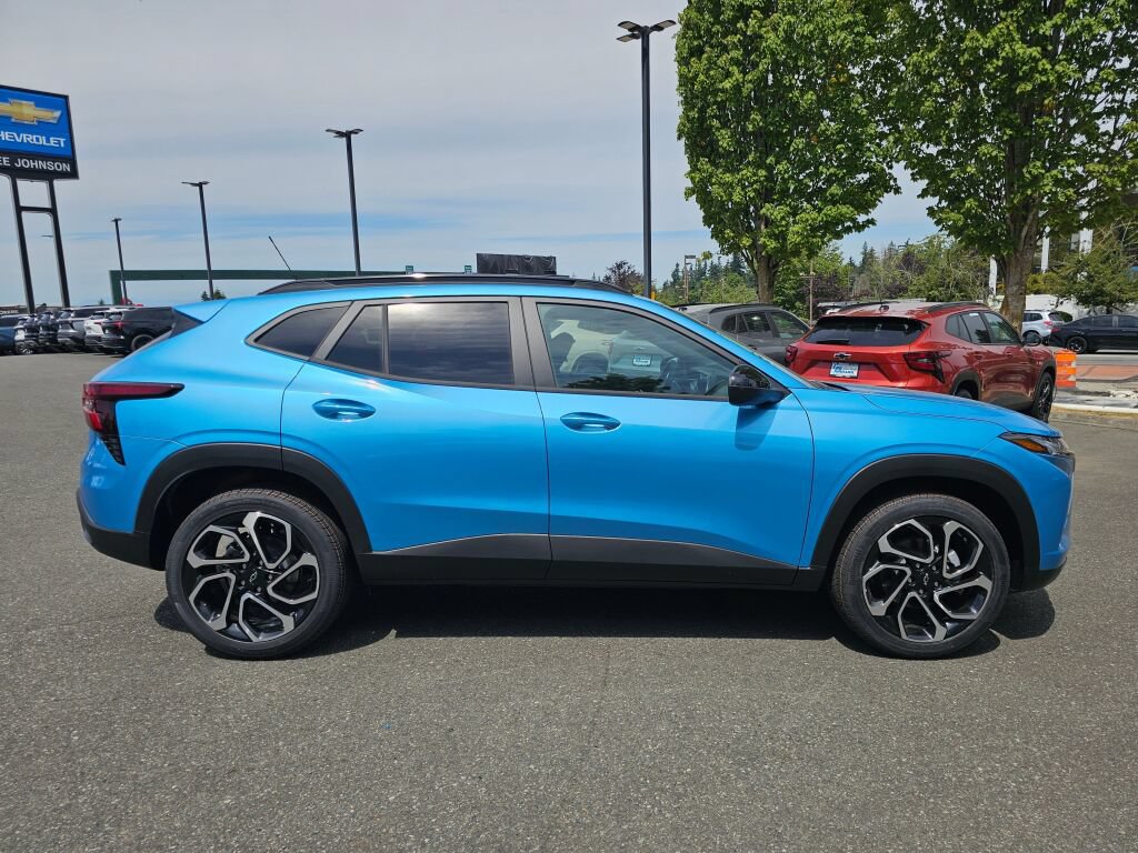 New 2026 Chevrolet Trax RS w/ Driver Confidence Package FWD image 4
