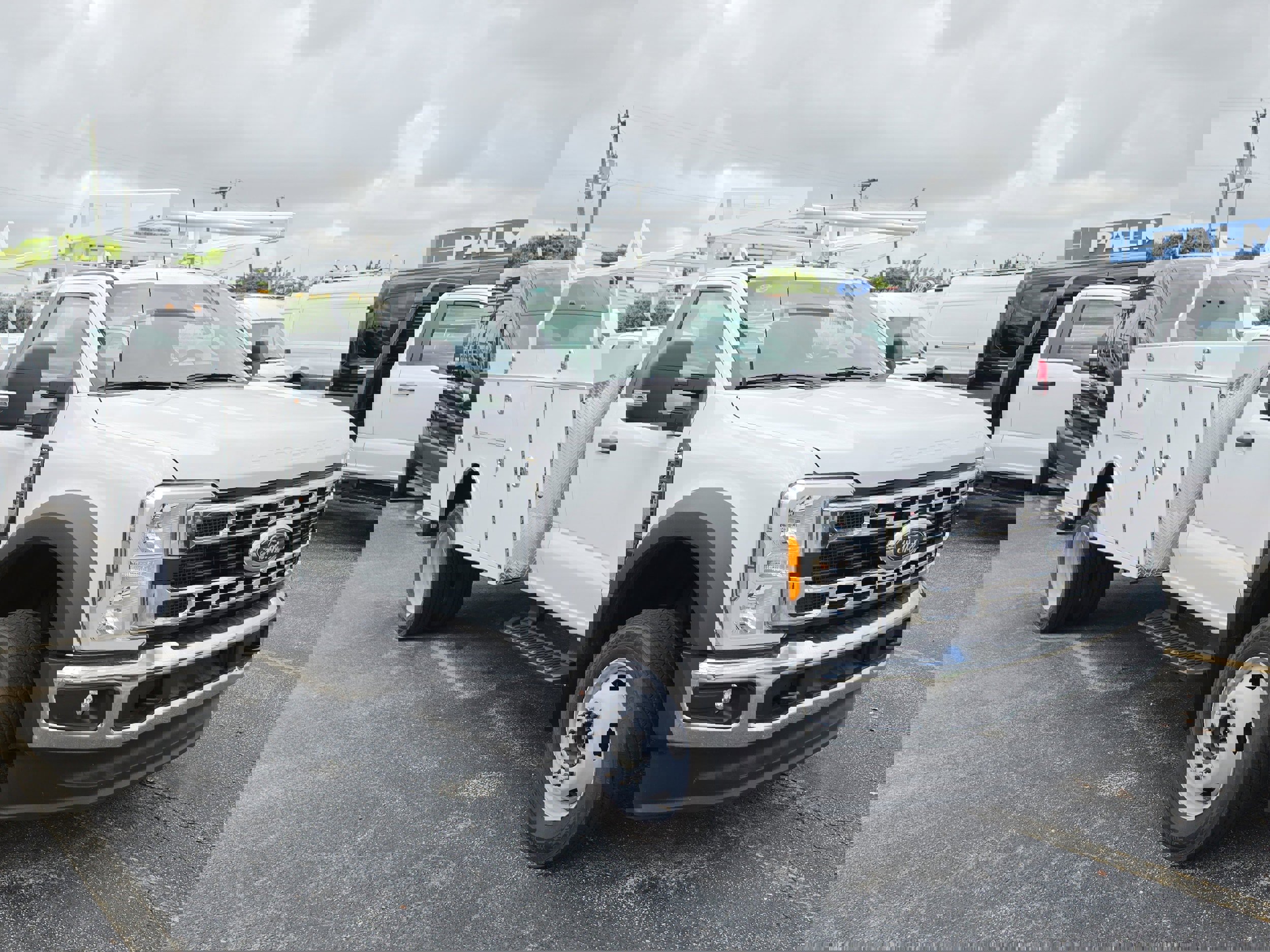 New 2024 Ford F450 XL w/ XL Chrome Package image 2