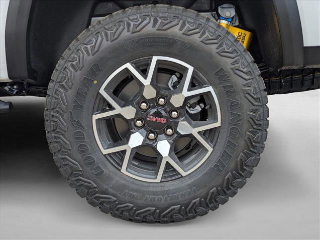 New 2026 GMC Canyon AT4X image 9