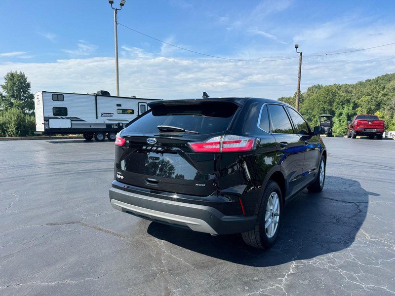 Used 2024 Ford Edge SEL w/ Convenience Package AWD/4WD image 4