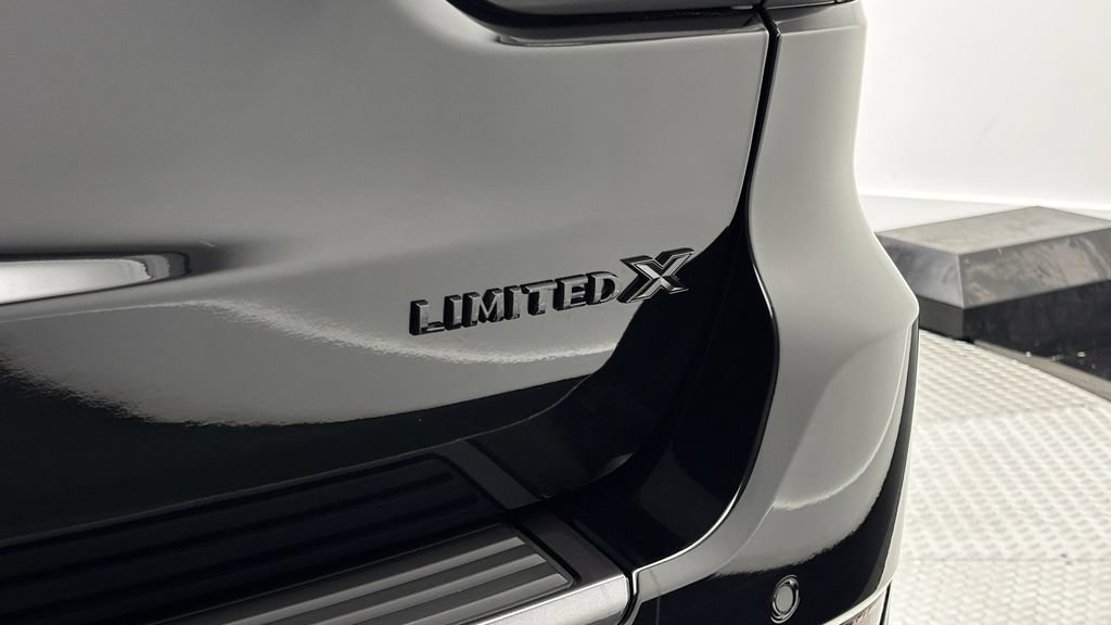 Used 2019 Jeep Grand Cherokee Limited X AWD/4WD image 9