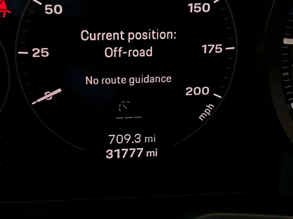 Used 2022 Porsche 911 Carrera image 23