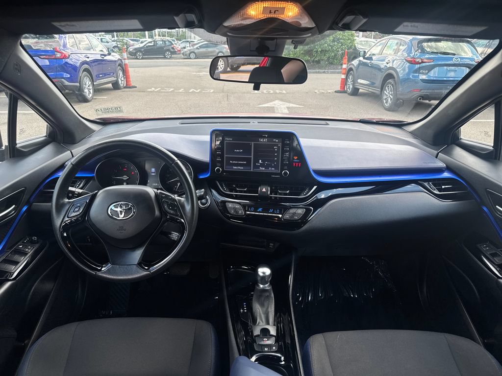 Used 2021 Toyota C-HR XLE FWD image 11