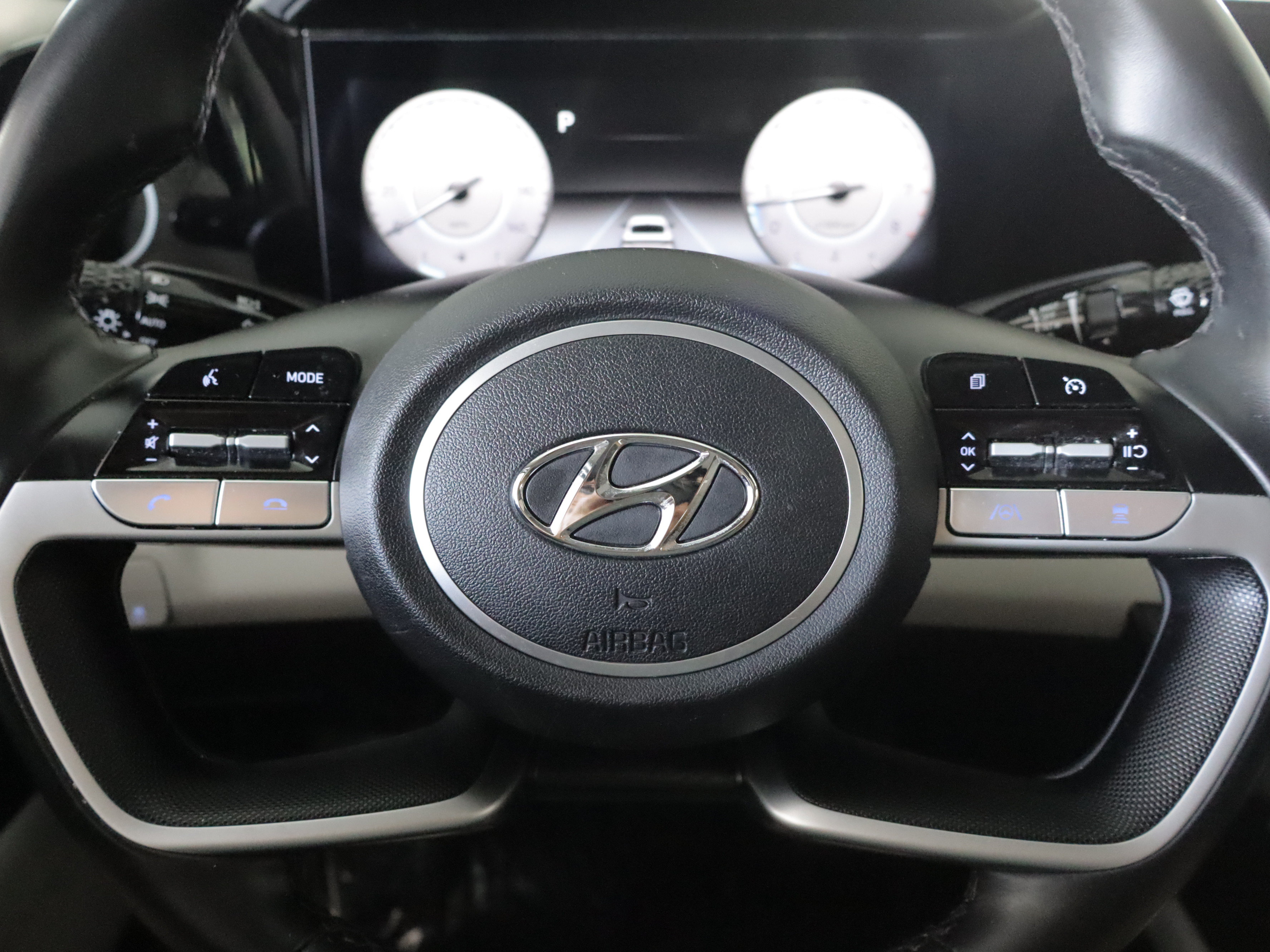 Used 2022 Hyundai Elantra Limited w/ Cargo Package FWD image 14