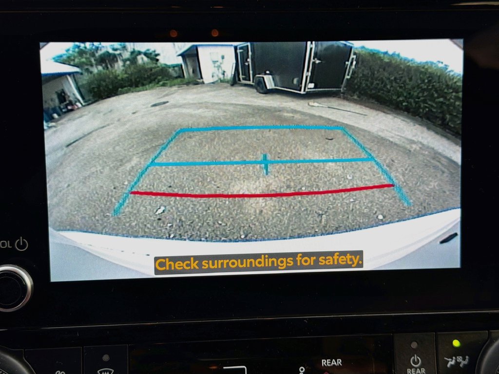 Used 2023 Toyota Highlander XSE FWD image 14