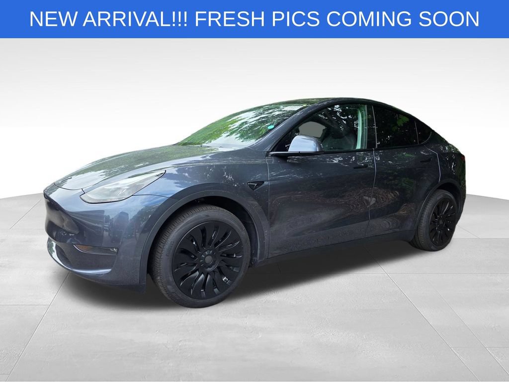 Used 2023 Tesla Model Y Long Range AWD/4WD image 2