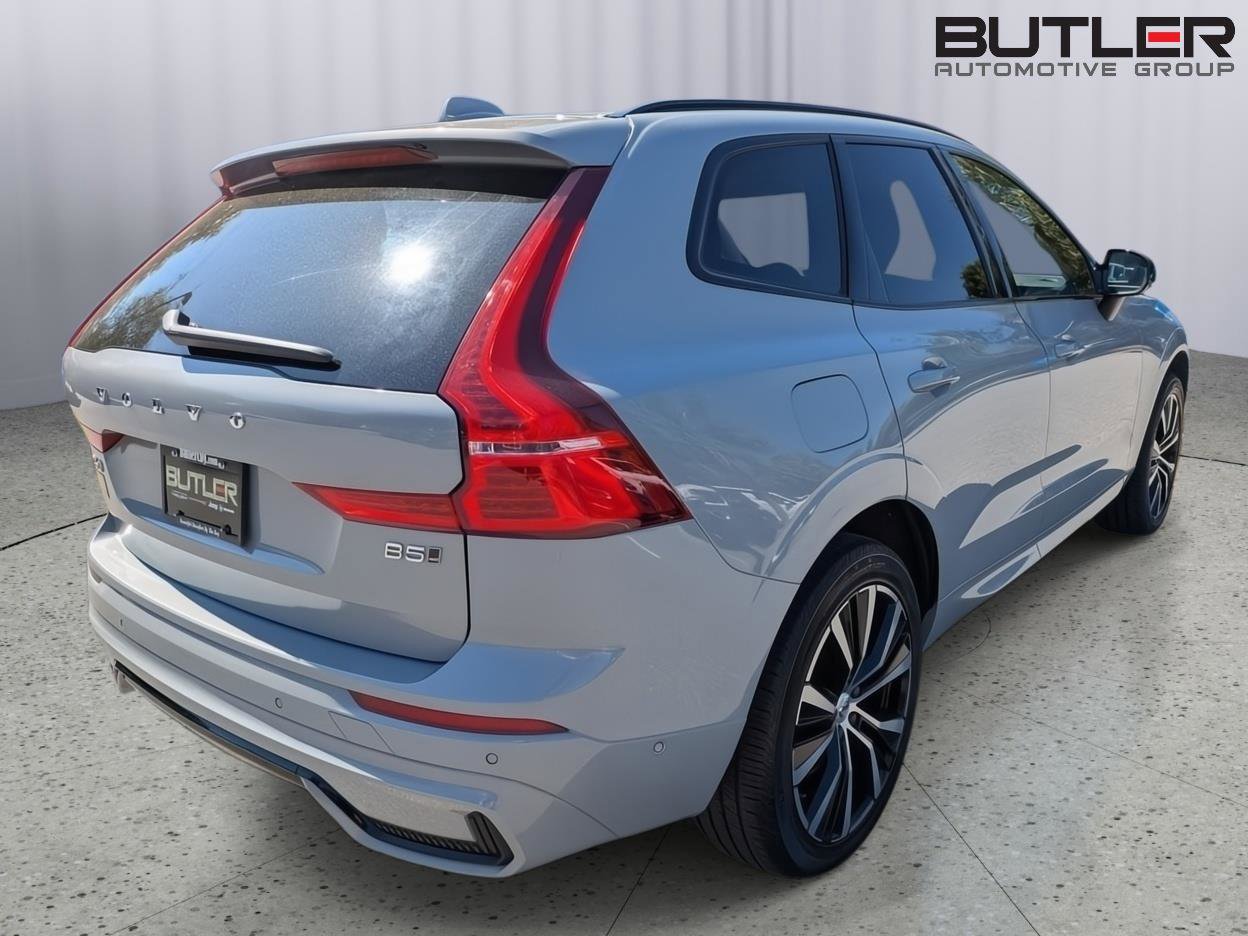 Used 2024 Volvo XC60 B5 Plus AWD/4WD image 8