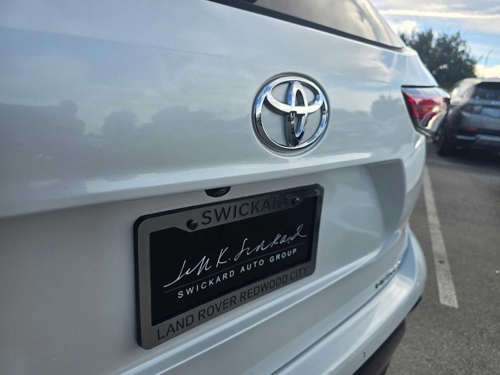 Used 2023 Toyota Highlander Limited image 16