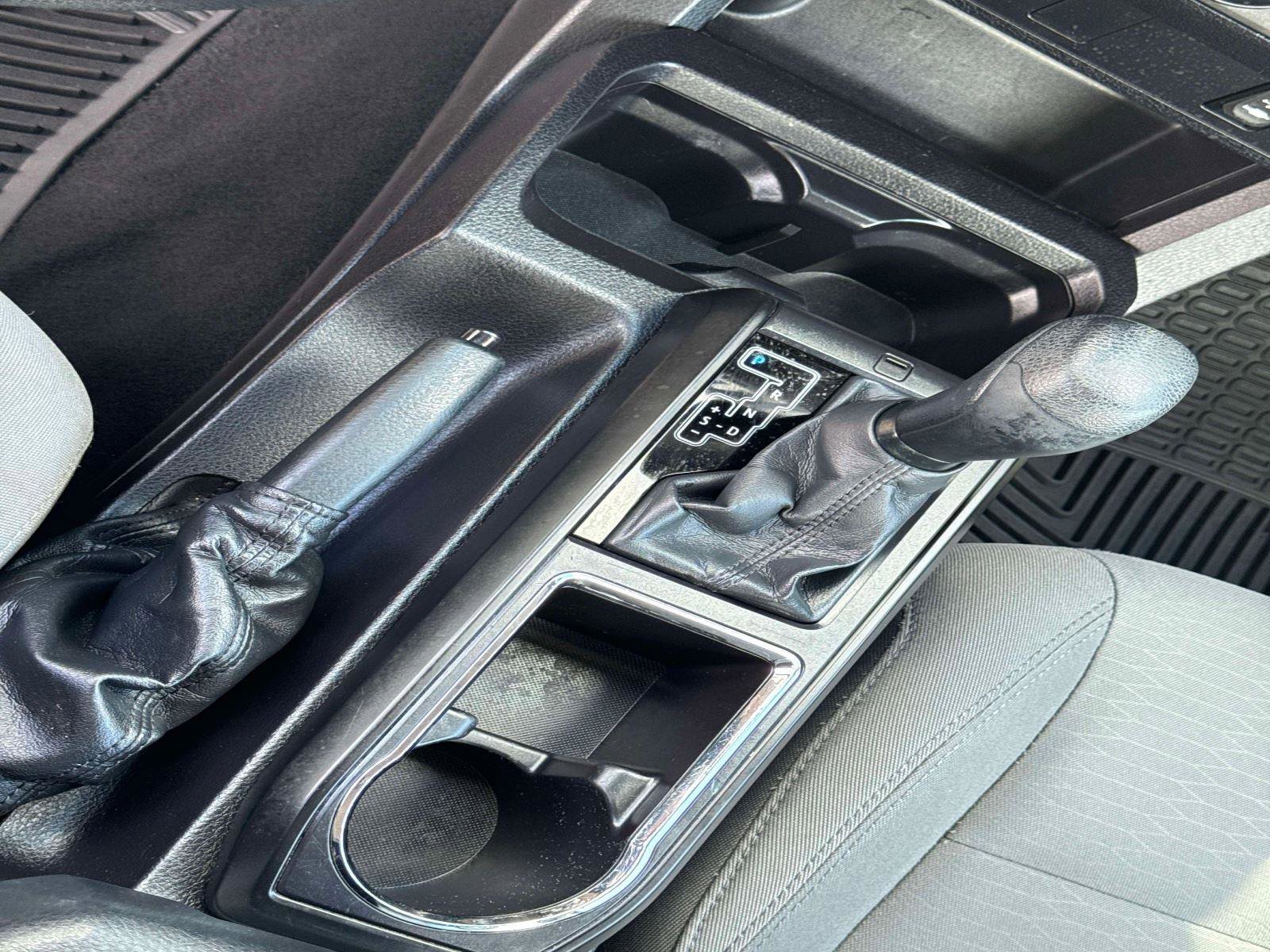 Used 2016 Toyota Tacoma SR image 22