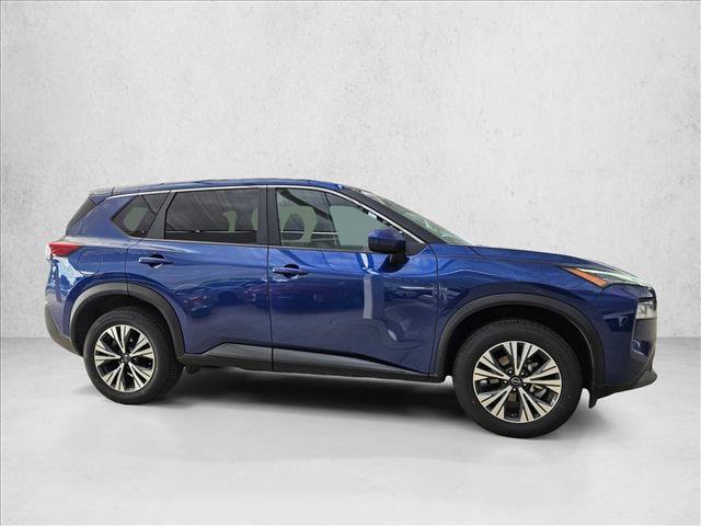 Used 2023 Nissan Rogue SV image 4
