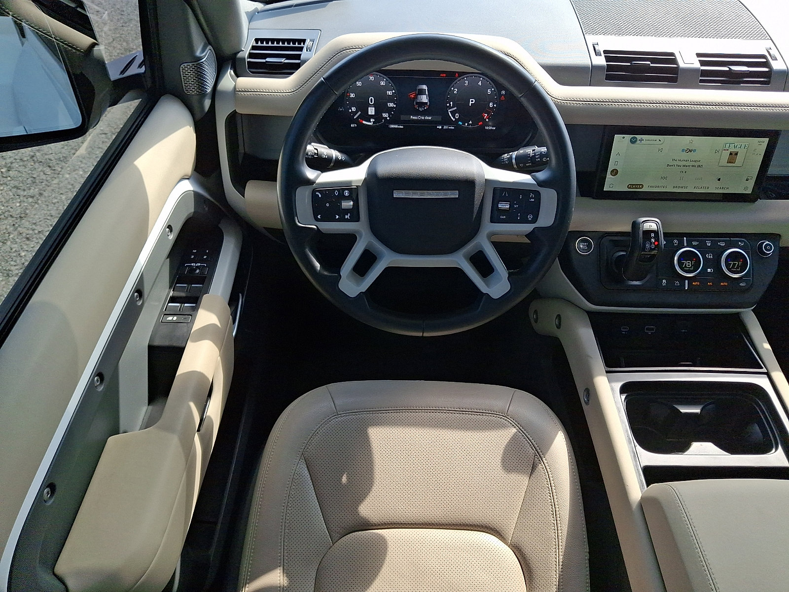 Used 2024 Land Rover Defender 110 S image 11