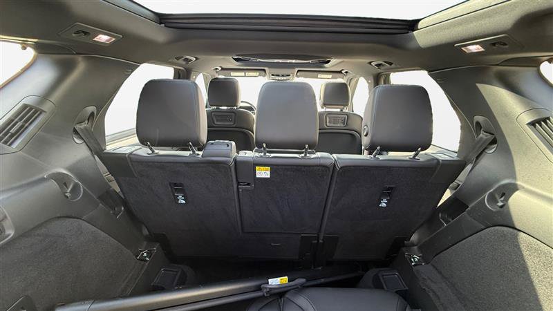 Used 2023 Land Rover Discovery S R-Dynamic AWD/4WD image 24