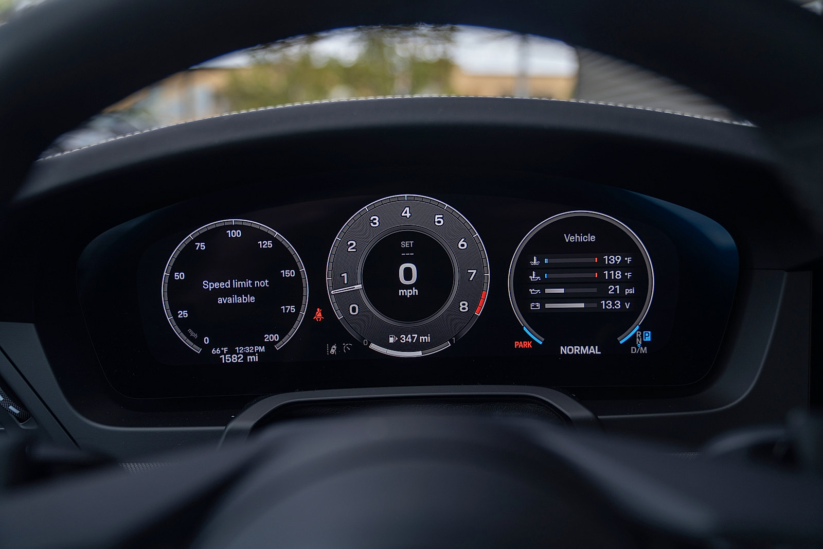 Certified 2025 Porsche 911 Carrera image 10