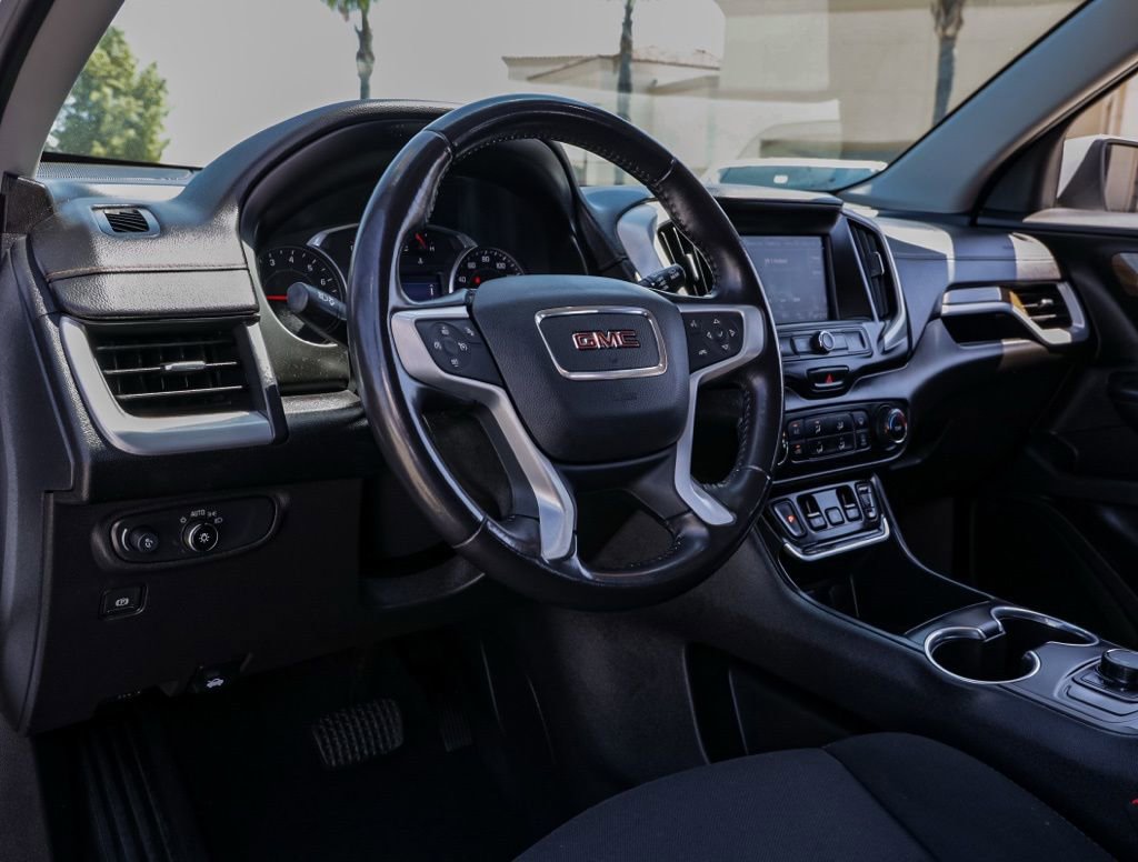 Used 2021 GMC Terrain SLE image 15