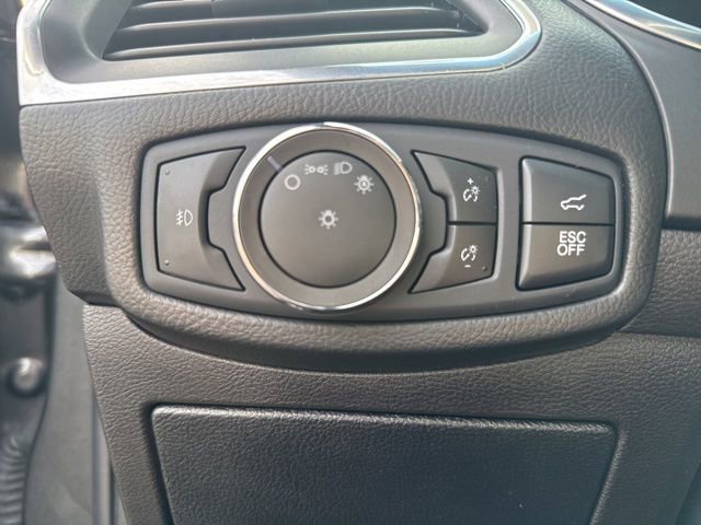 Used 2020 Ford Edge ST image 13