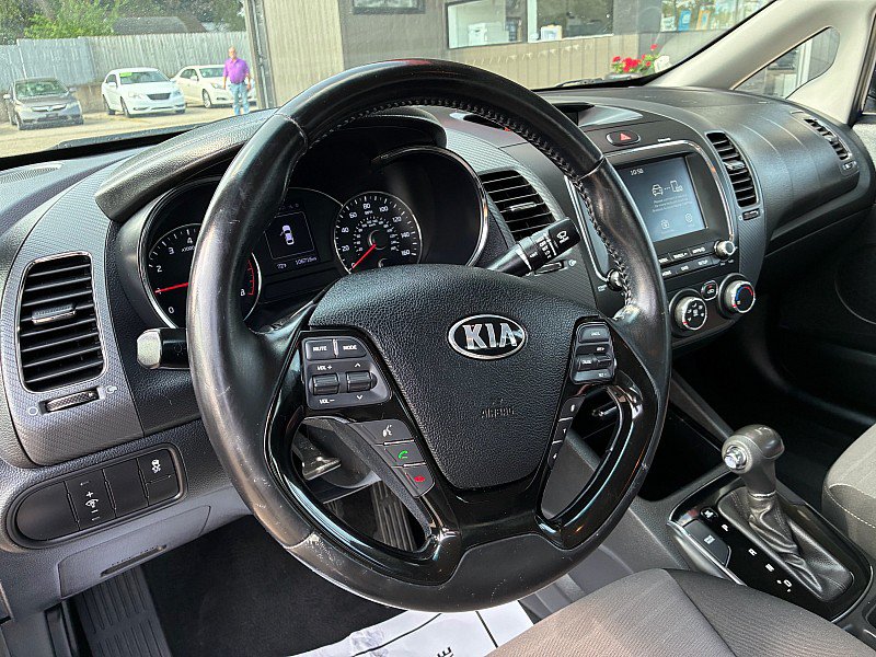 Used 2018 Kia Forte S FWD image 11