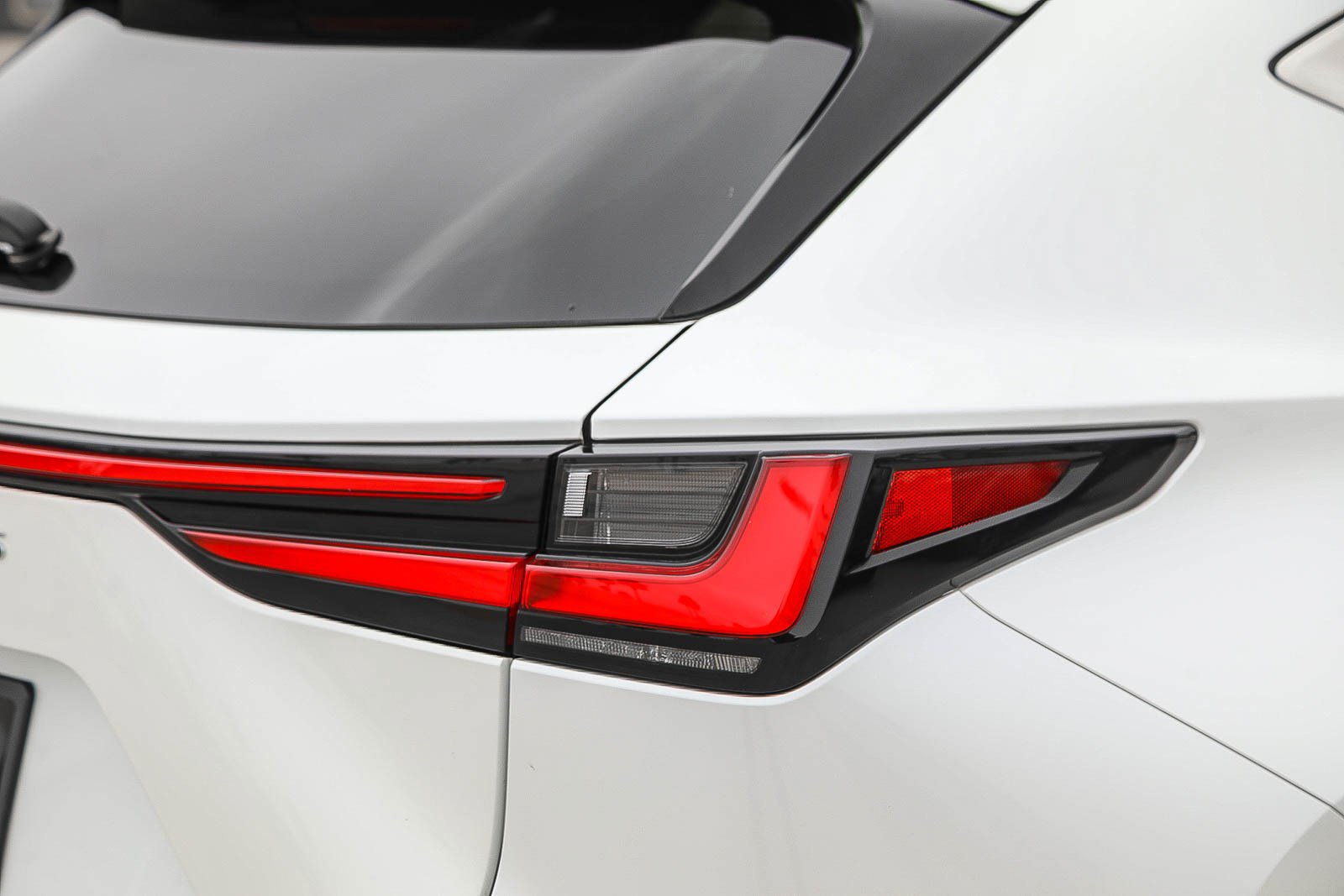 Used 2024 Lexus NX 350 AWD image 9