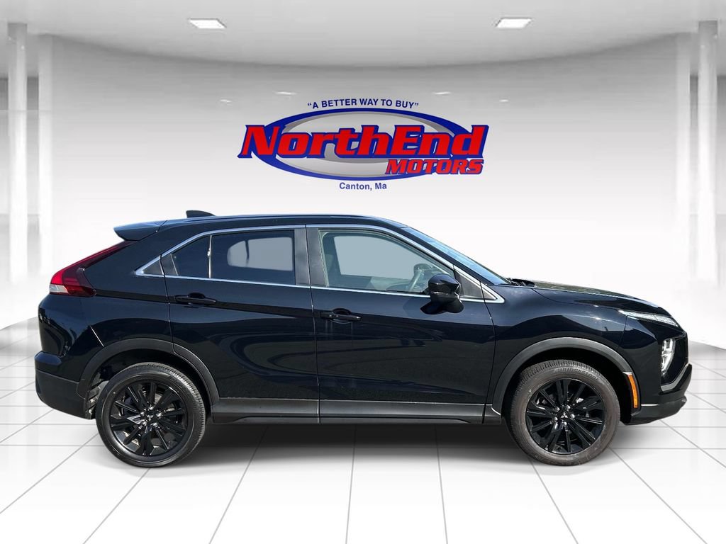 Used 2024 Mitsubishi Eclipse Cross LE AWD/4WD image 2