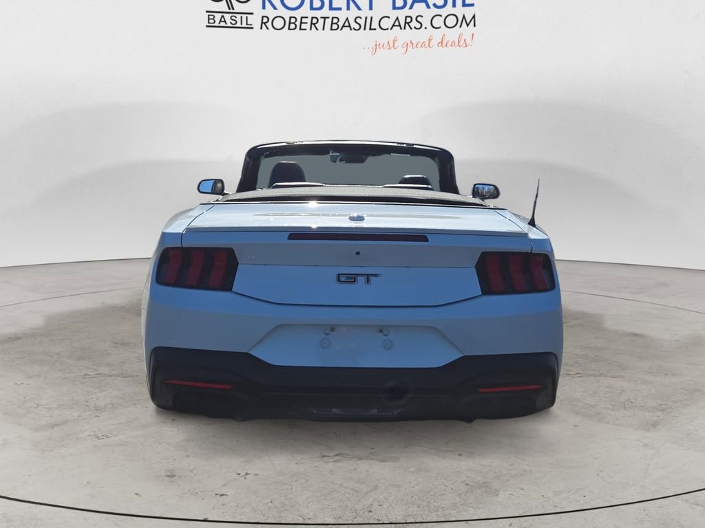 Used 2024 Ford Mustang GT Premium image 4
