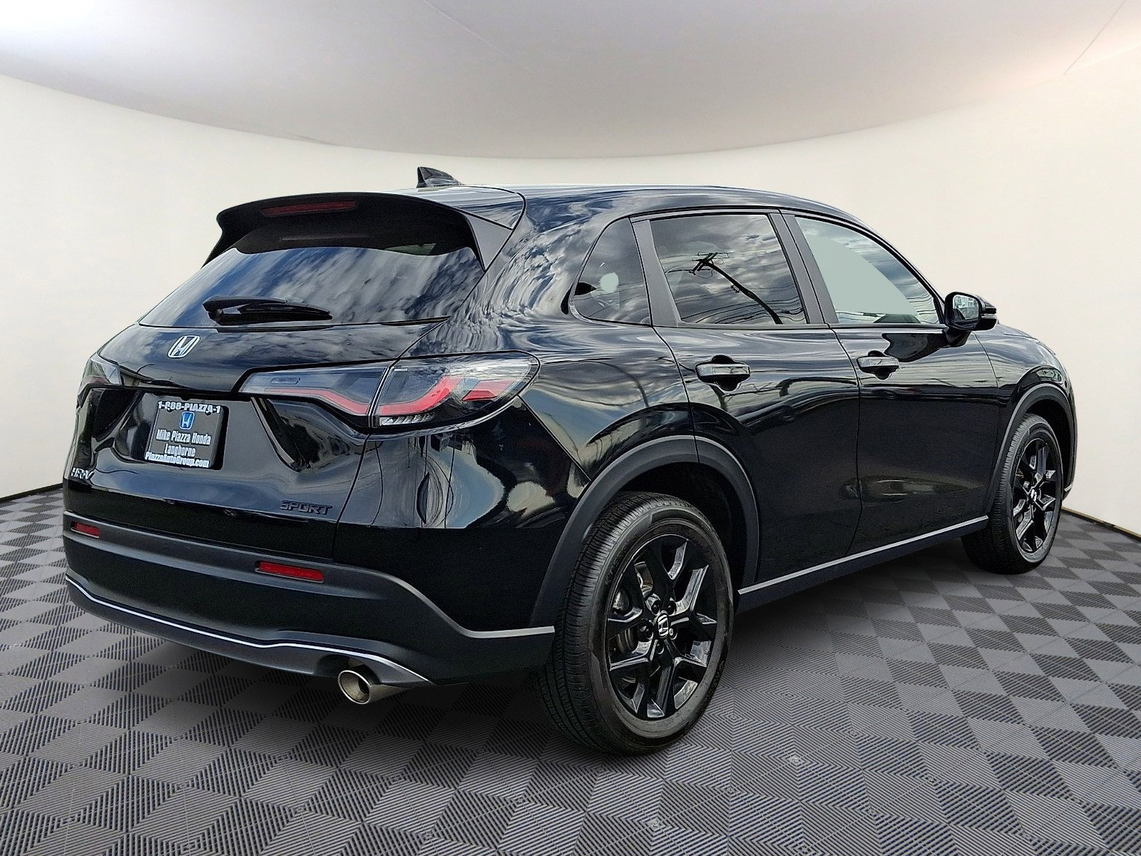 Used 2025 Honda HR-V Sport image 7