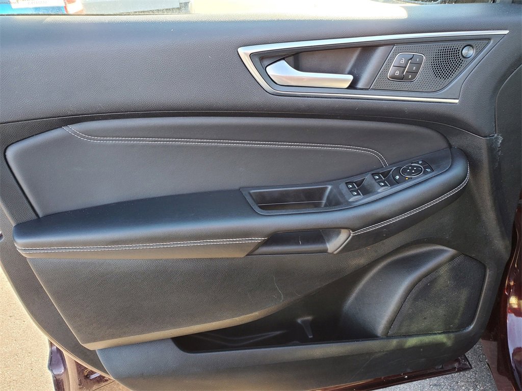 Used 2024 Ford Edge Titanium image 23