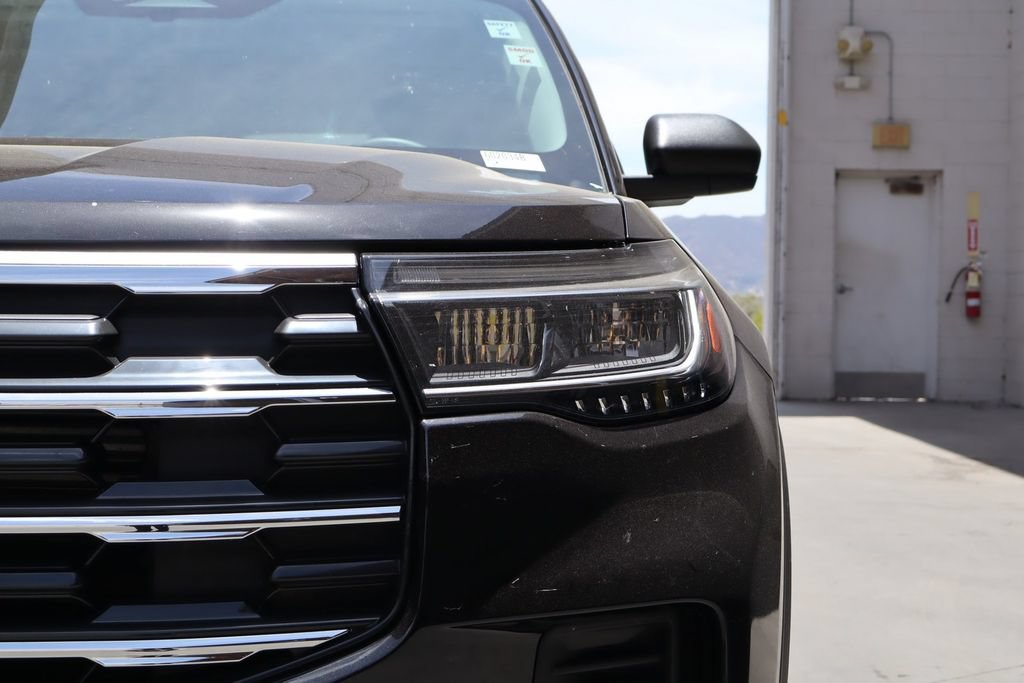 Used 2025 Ford Explorer Active RWD image 8