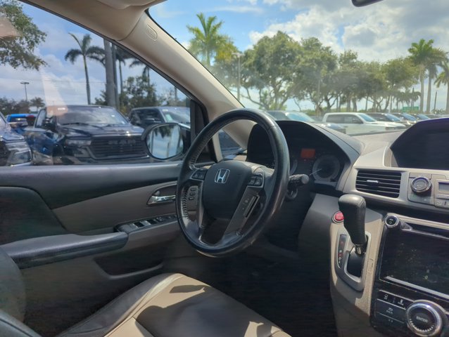 Used 2016 Honda Odyssey Touring Elite image 25