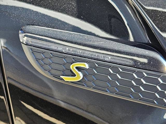 Used 2024 MINI Cooper SE w/ Signature Upholstery Package image 5