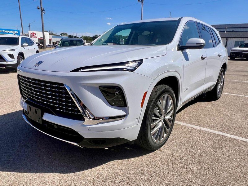 New 2026 Buick Enclave Avenir w/ Super Cruise Package image 9