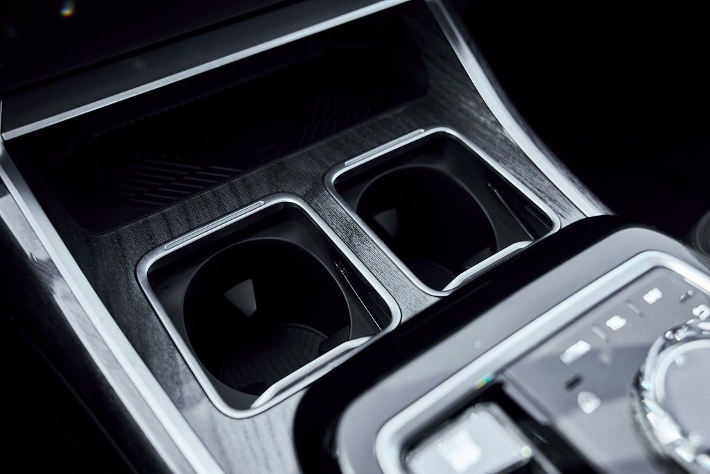 Used 2024 BMW 760i xDrive image 72