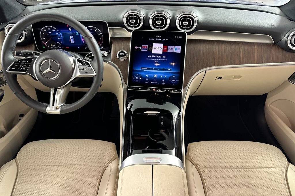 Certified 2025 Mercedes-Benz GLC 300 4MATIC image 18