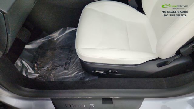 Used 2025 Tesla Model 3 RWD image 33