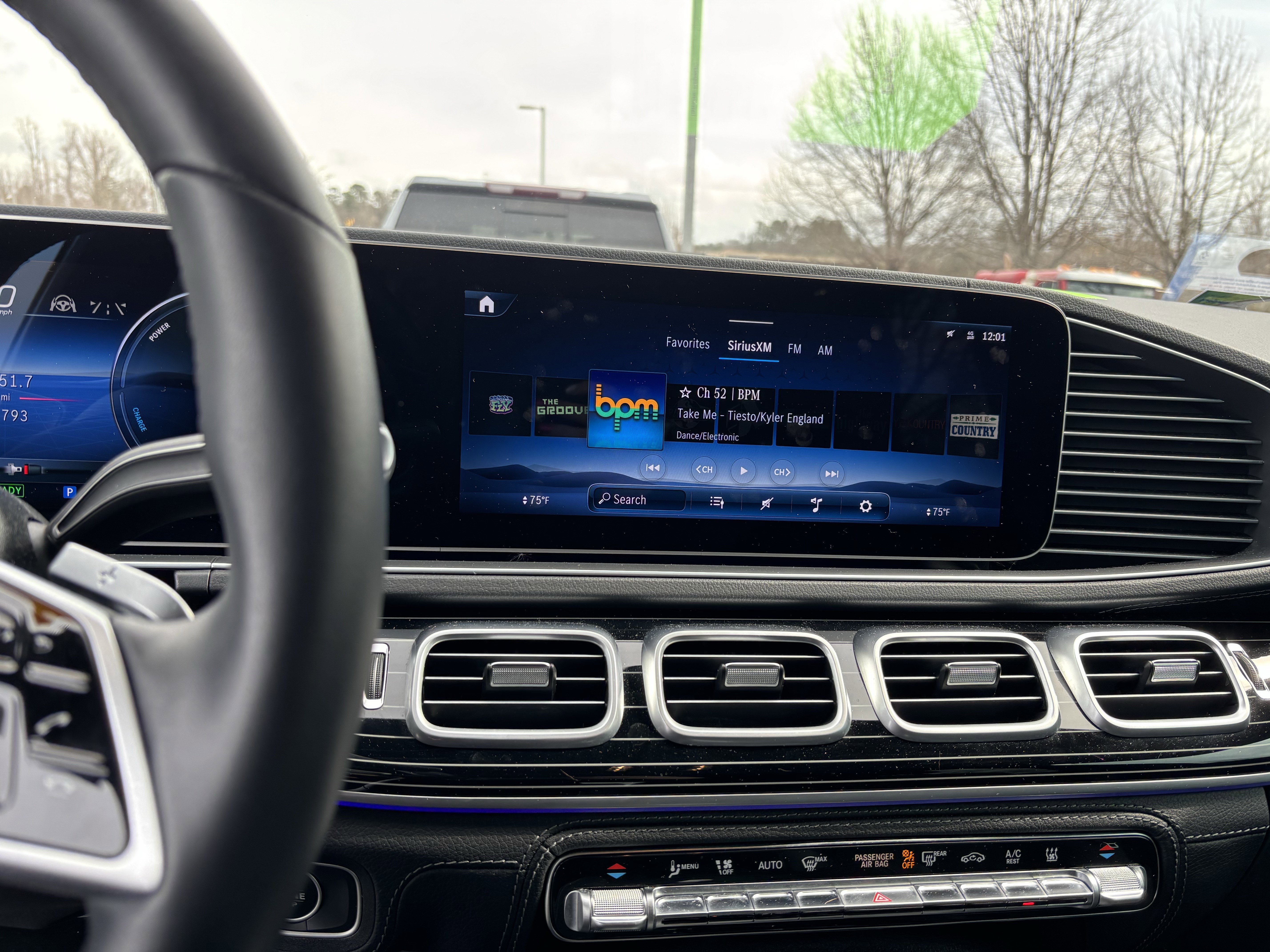 Used 2024 Mercedes-Benz GLE 450e 4MATIC image 30