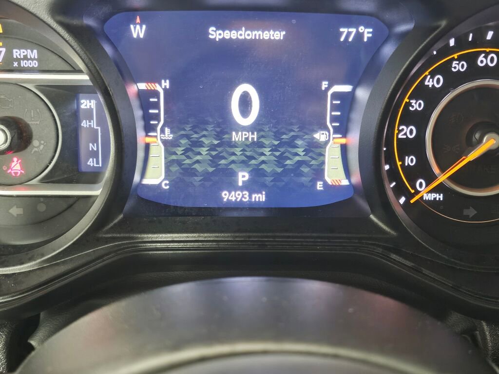 Used 2025 Jeep Wrangler Unlimited Rubicon w/ Convenience Group image 24