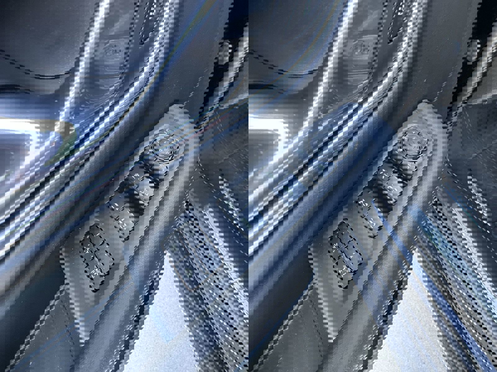 Used 2023 Chevrolet Suburban LT w/ LT Signature Package image 23