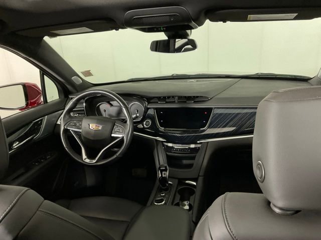 Used 2024 Cadillac XT6 Premium Luxury image 13